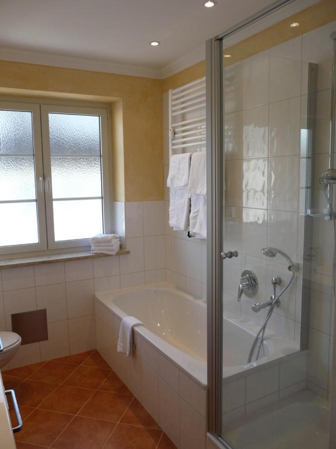 Hotel Roter Hahn - Bed & Breakfast 가르미슈파르텐키르헨 외부 사진