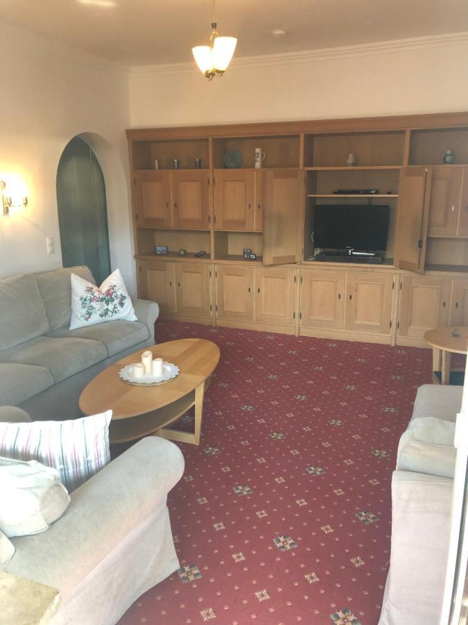 Hotel Roter Hahn - Bed & Breakfast 가르미슈파르텐키르헨 외부 사진